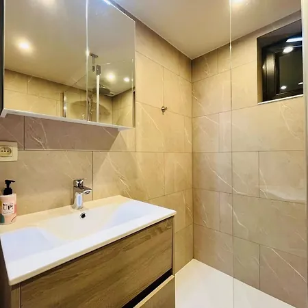 4-guest Cozy In * هوتون